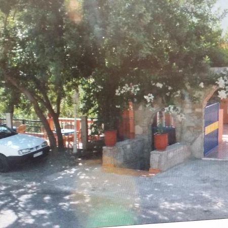 Tagherat Anekrim Auberge Bab Imouzer מראה חיצוני תמונה