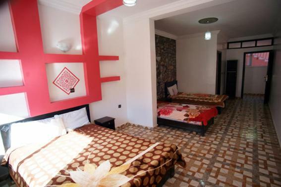 Tagherat Anekrim Auberge Bab Imouzer מראה חיצוני תמונה